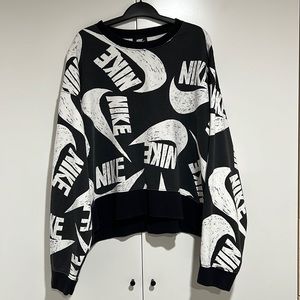 Nike logo sweatshirt